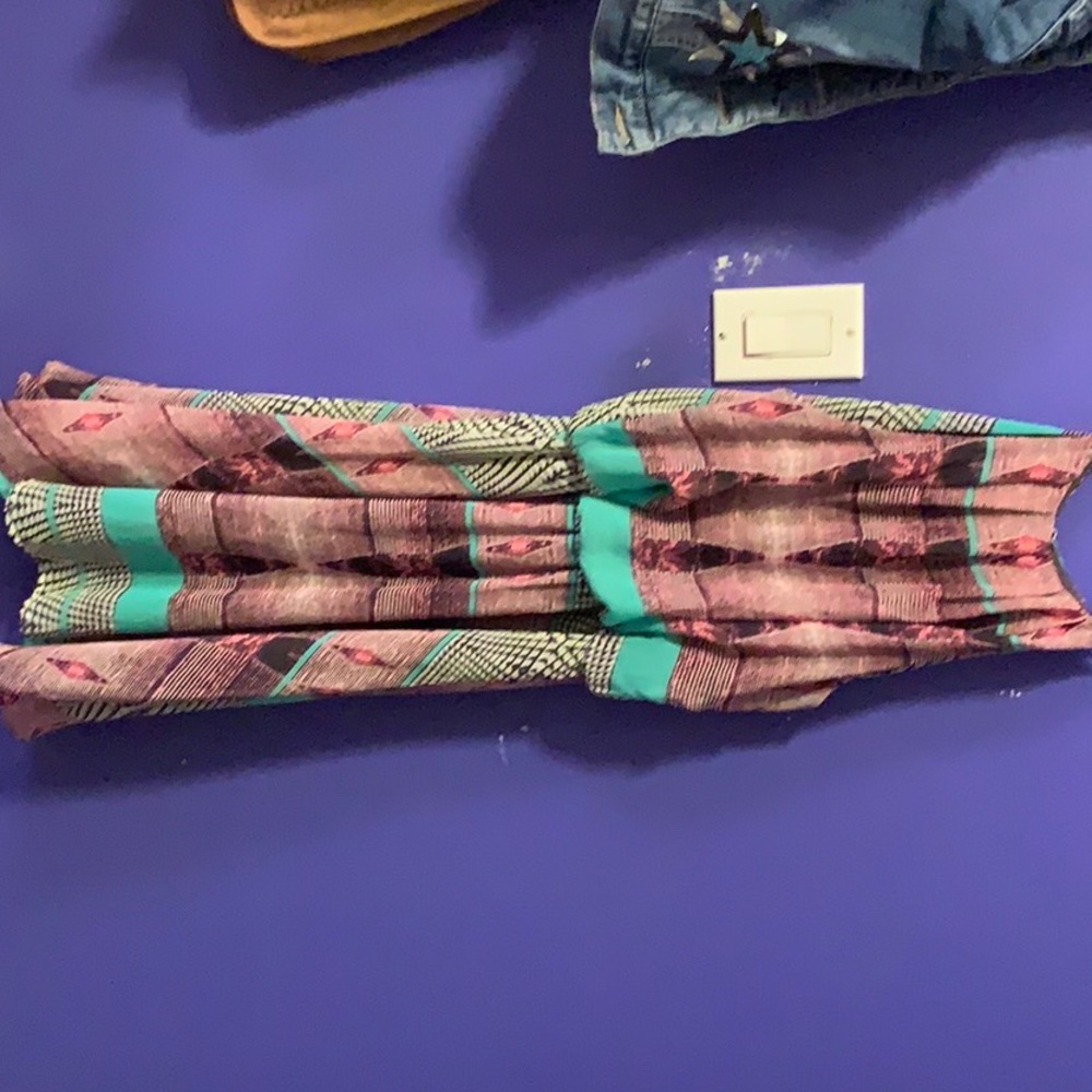 I am selling a dress up to the knee